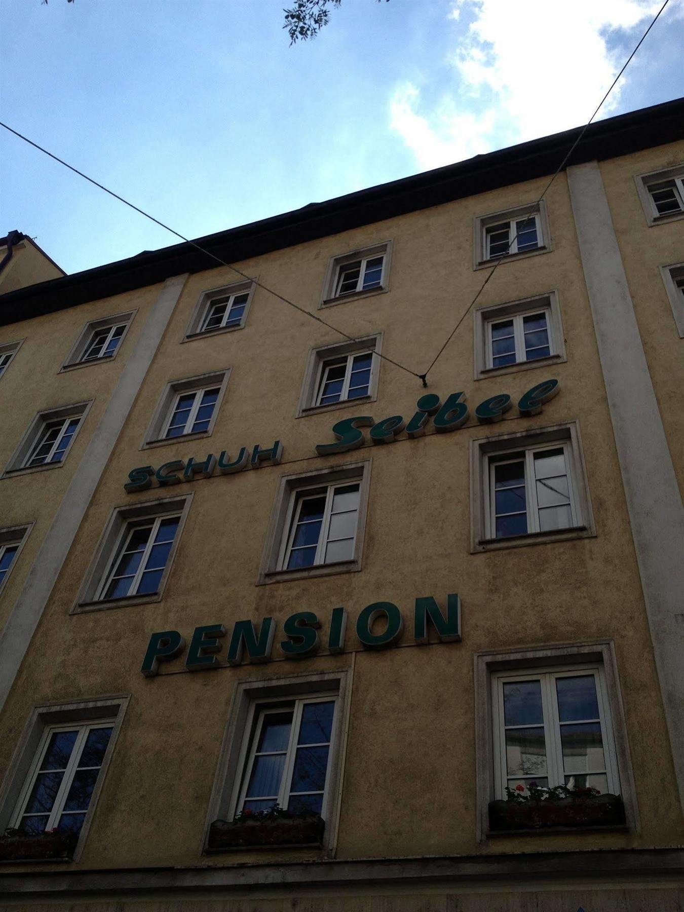 Seibel Pensión 2*